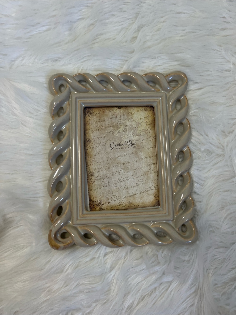 Vintage Grasslands Road Twisted Rope Ceramic Picture Frame 11x9 Neutral Beige